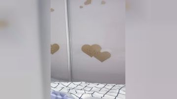 天然白虎骚气妹子情趣护士装黑色丝袜床上道具JJ双洞齐插 最后扣逼高潮喷水很是诱惑不要错过