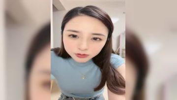 黑丝女神【甜腻小喵】裸舞一字马白虎道具自慰狂插！美！_3。