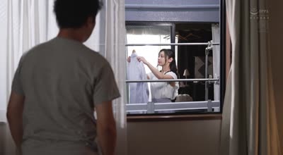 JUR-257 隣の美人奥様は毎日、毎日…シーツを洗濯に出すほどの潮吹きド淫乱人妻でした…。 吉泽友贵