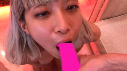 长发飘逸的自由工作者，完全不用到手的精湛口交后帮你口爆吞精